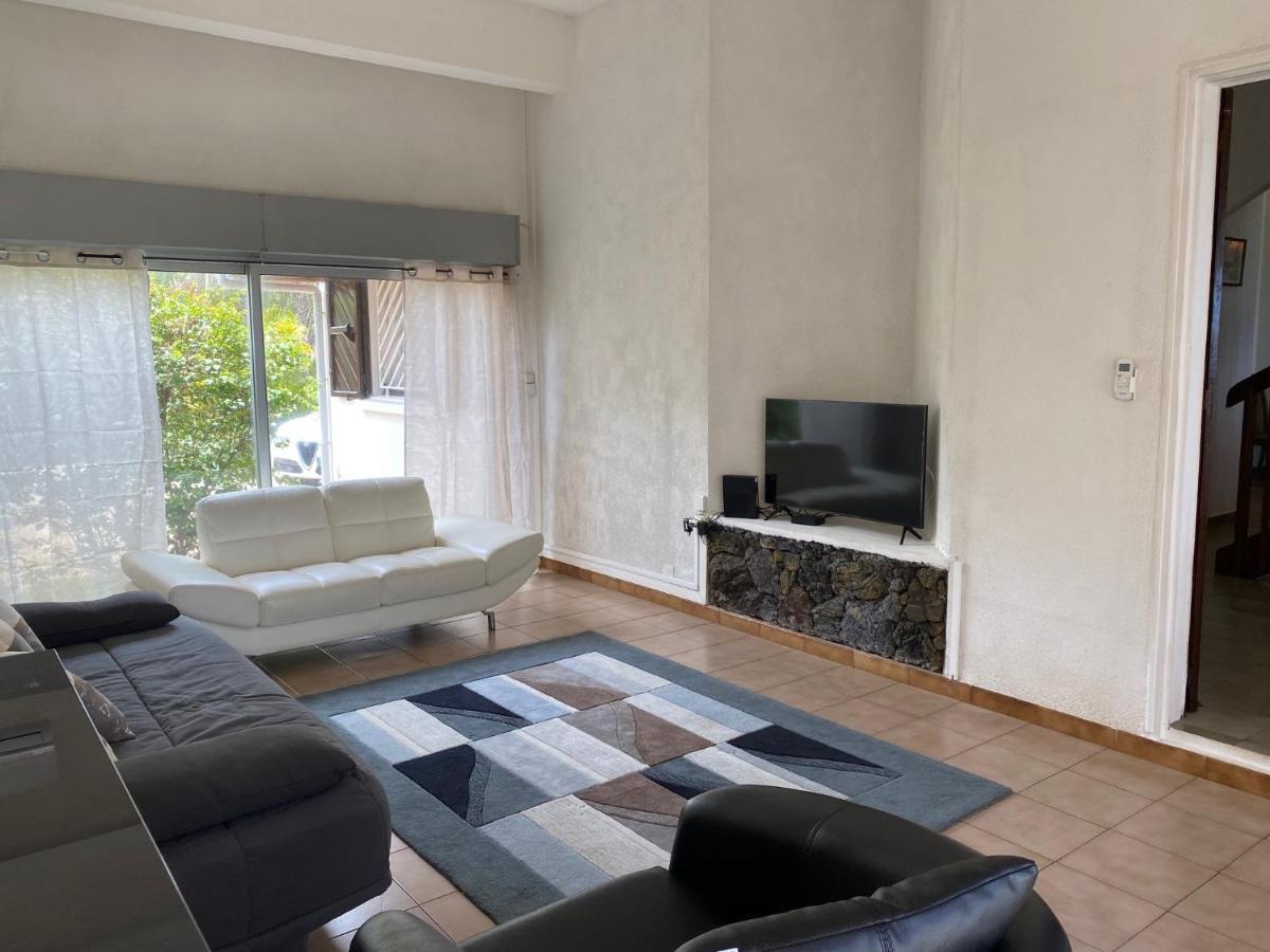 Villa Coco Des Sables Acces Direct Au Lagon Ла-Салін-ле-Бен Екстер'єр фото