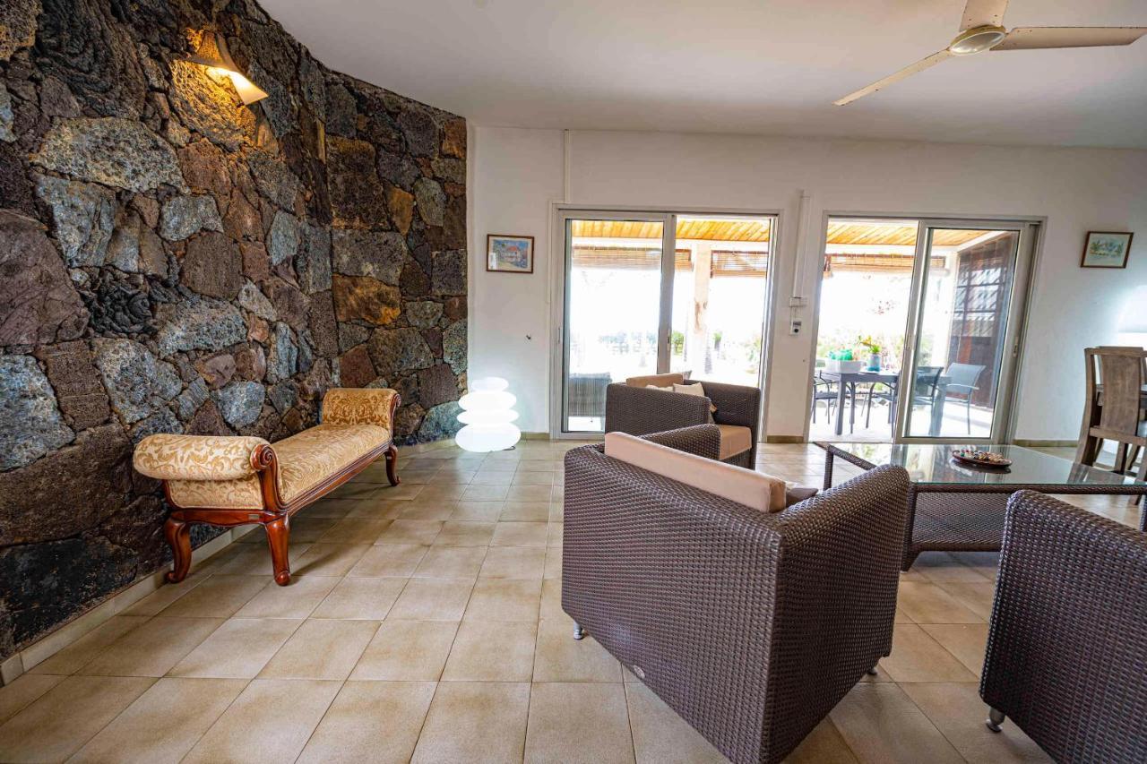 Villa Coco Des Sables Acces Direct Au Lagon Ла-Салін-ле-Бен Екстер'єр фото