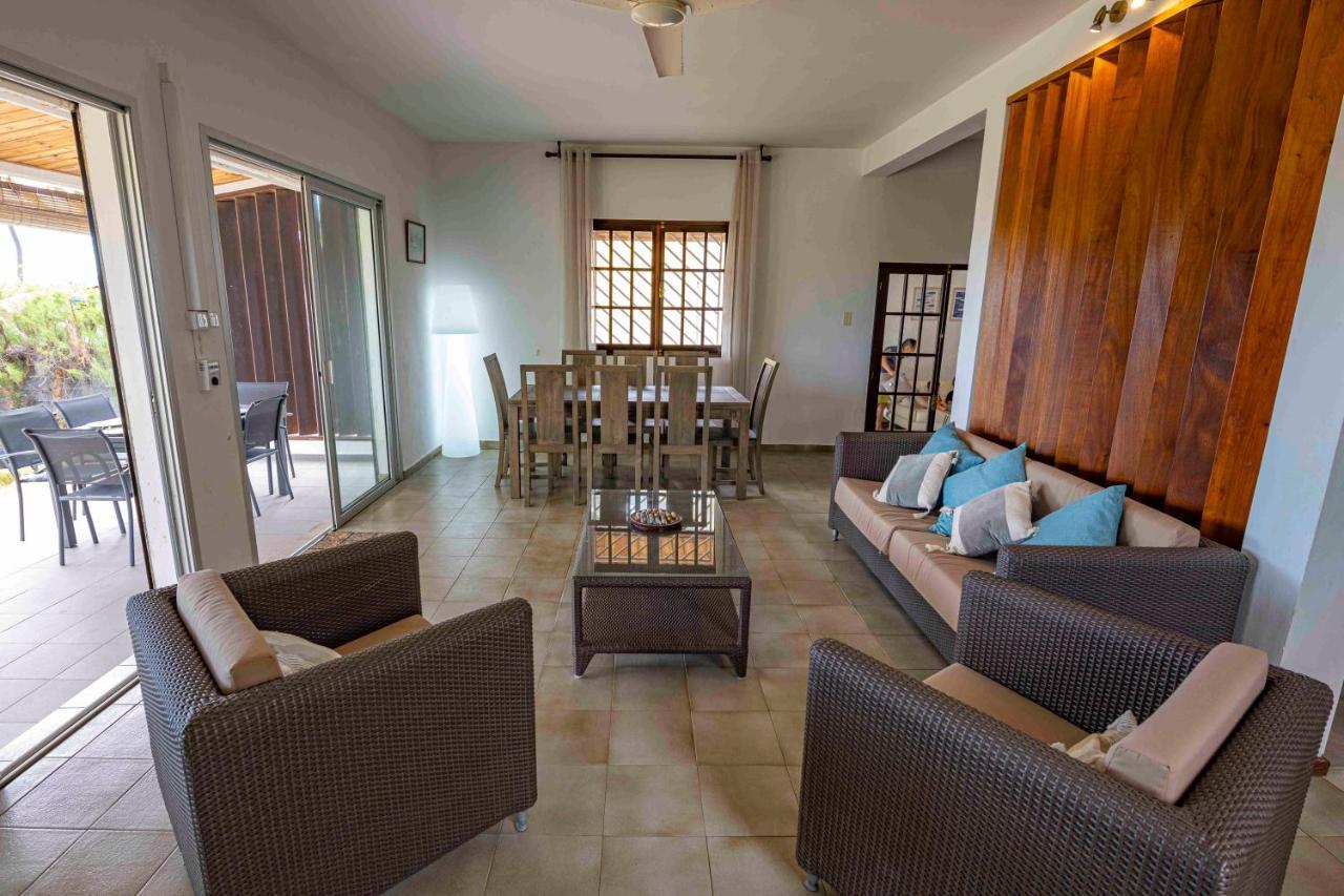 Villa Coco Des Sables Acces Direct Au Lagon Ла-Салін-ле-Бен Екстер'єр фото